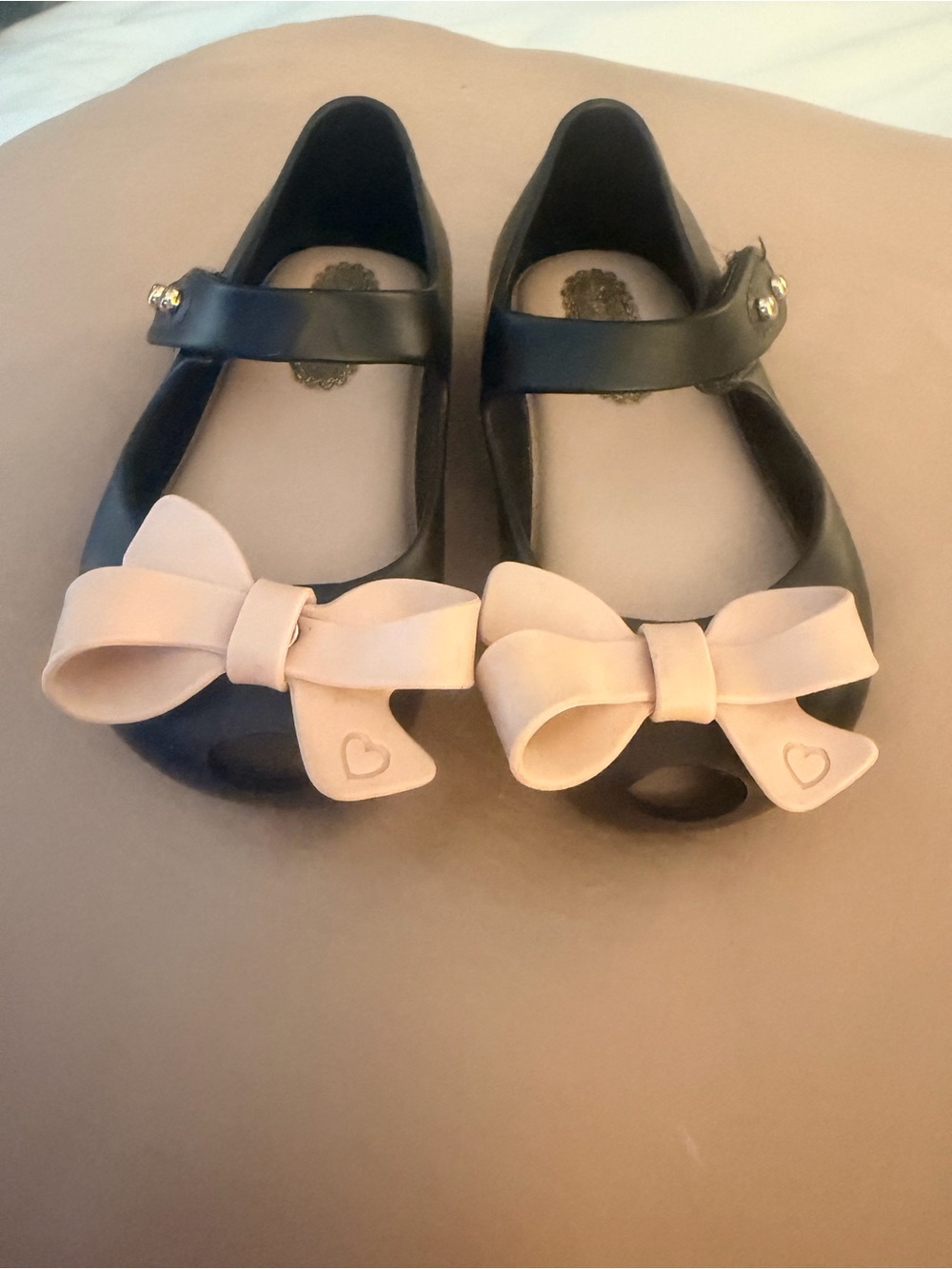 Mini Melissa Black Mary Jane Shoes with Blush Pink Bows VGUC